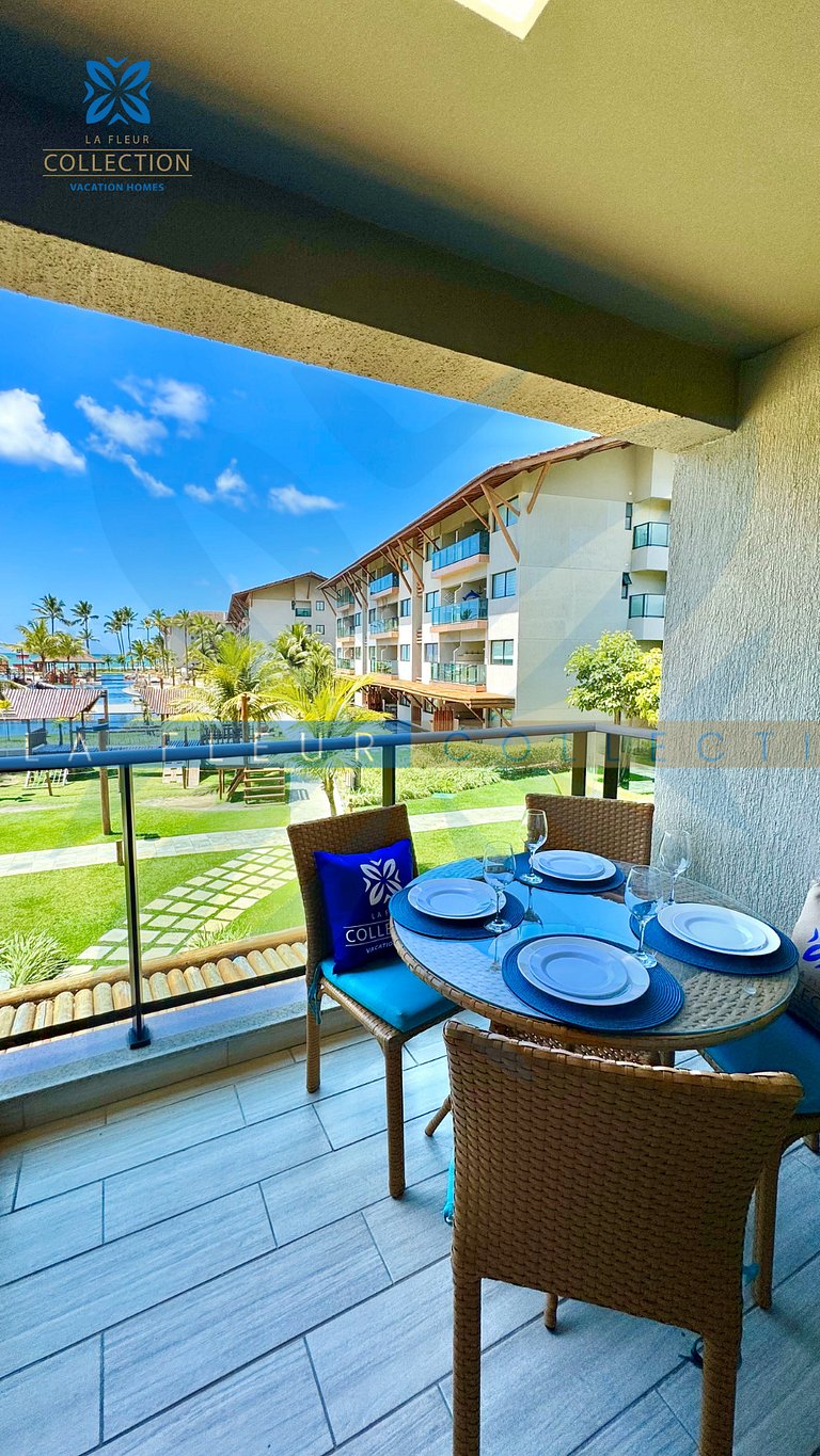 Apartamento vista piscina em Resort