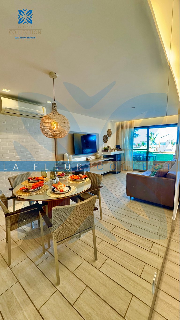 Apartamento frente mar com piscina em Resort