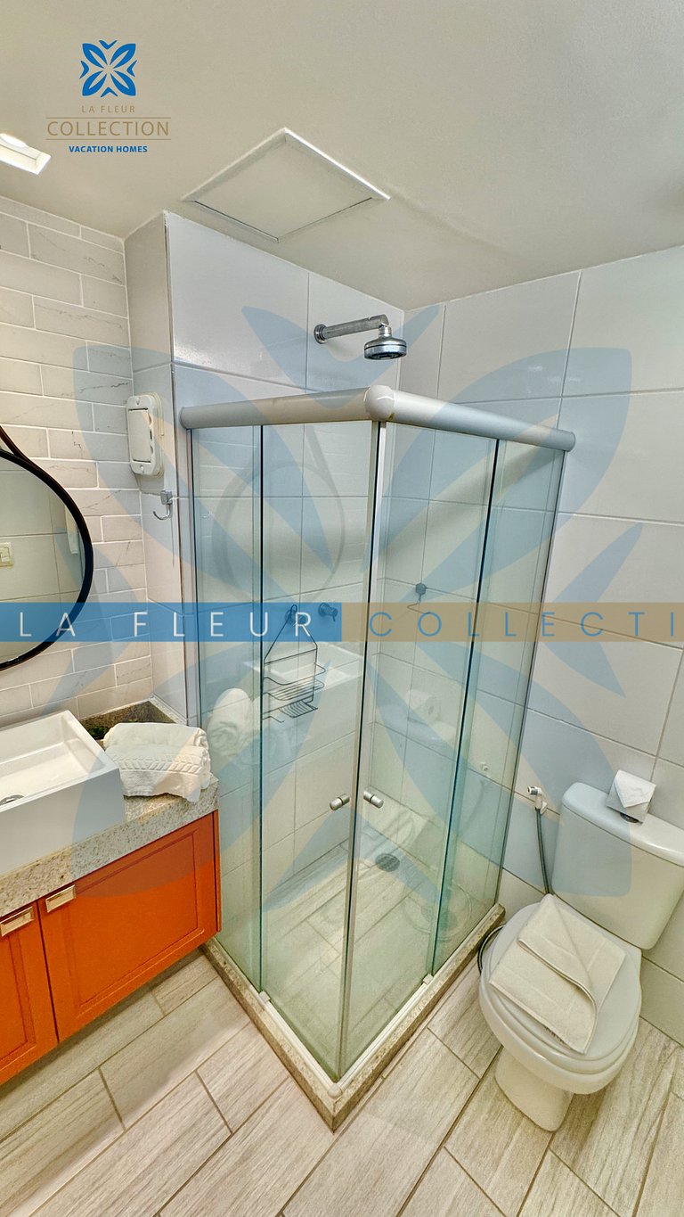 Apartamento frente mar com piscina em Resort