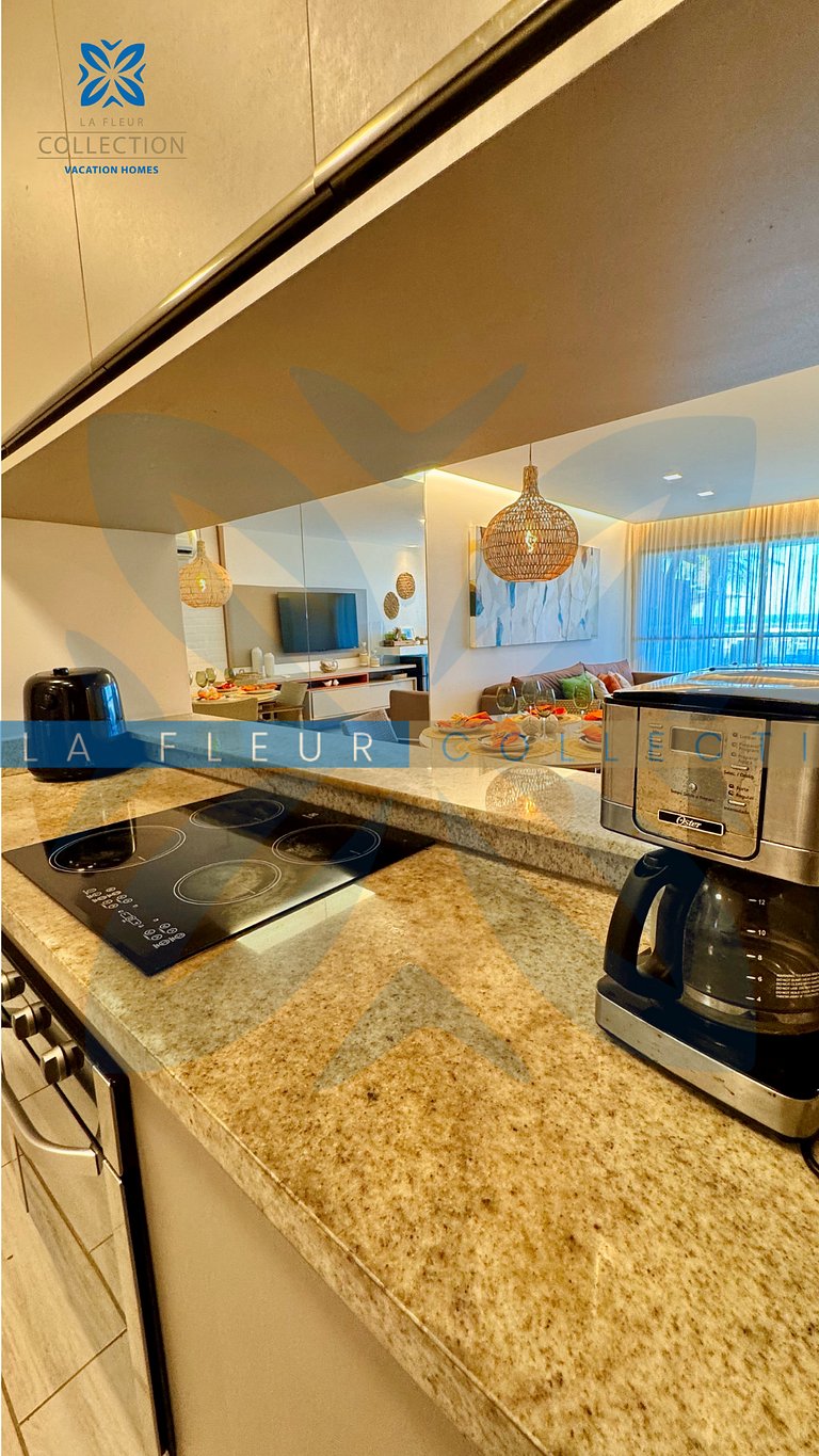 Apartamento frente mar com piscina em Resort