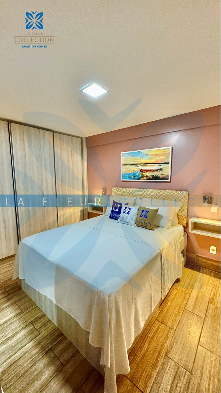 Apartamento com piscina vista jardim