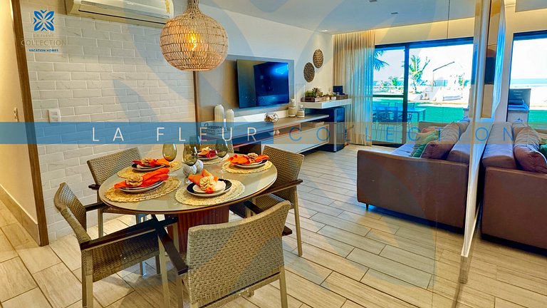 Apartamento frente mar com piscina em Resort