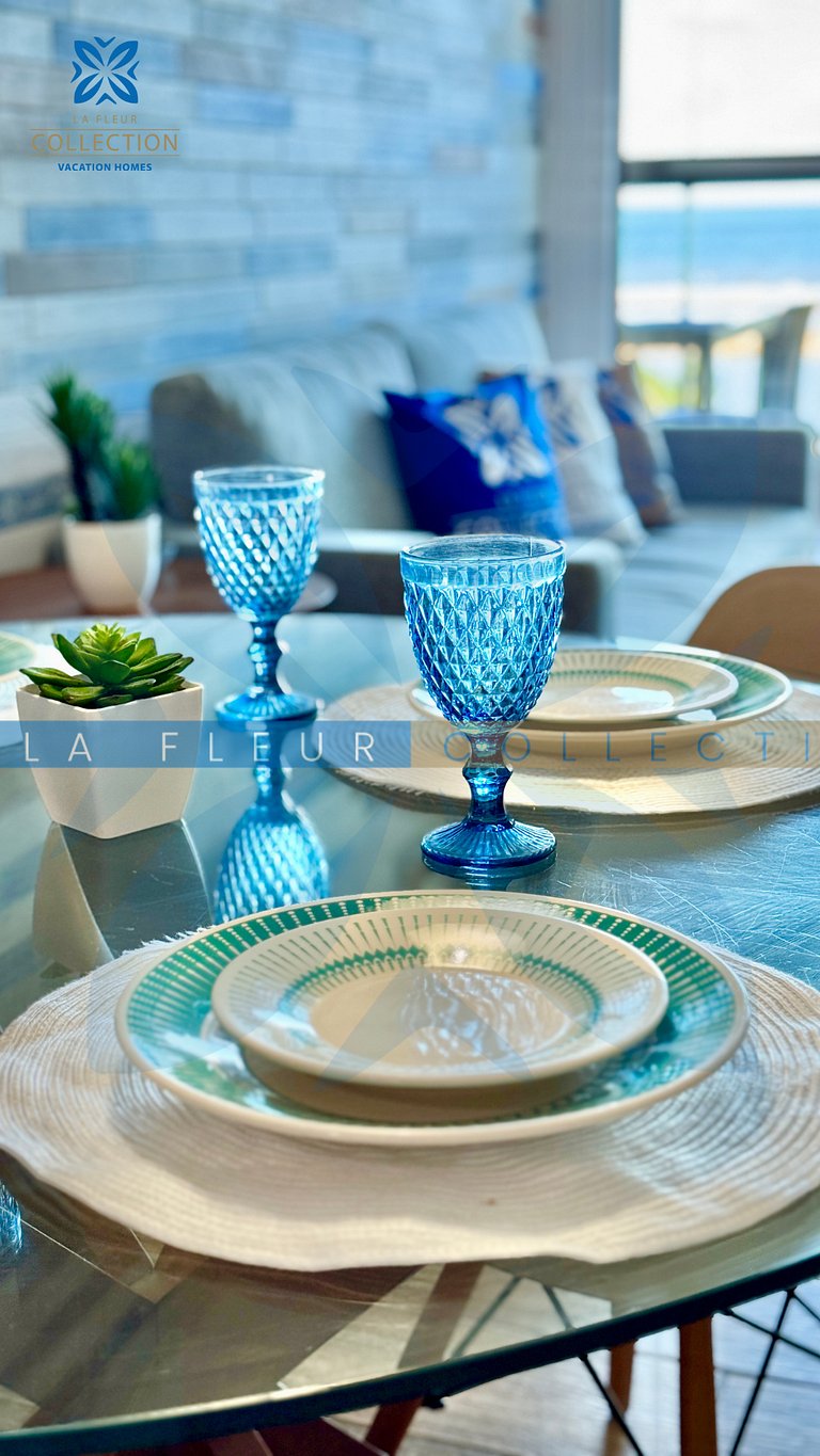 Luxo Frente Mar Pé na Areia no La Fleur Polinésia