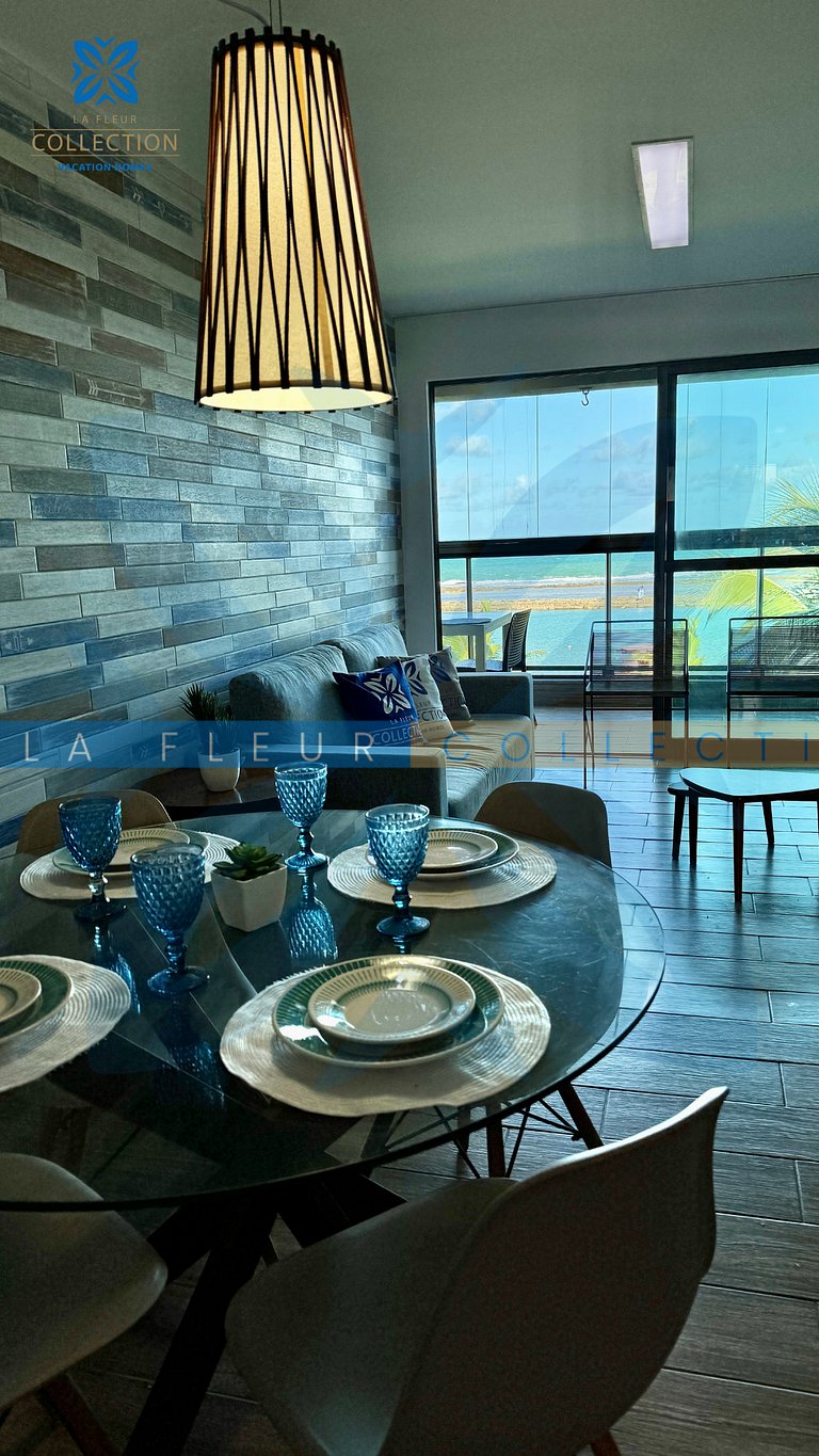 Luxo Frente Mar Pé na Areia no La Fleur Polinésia