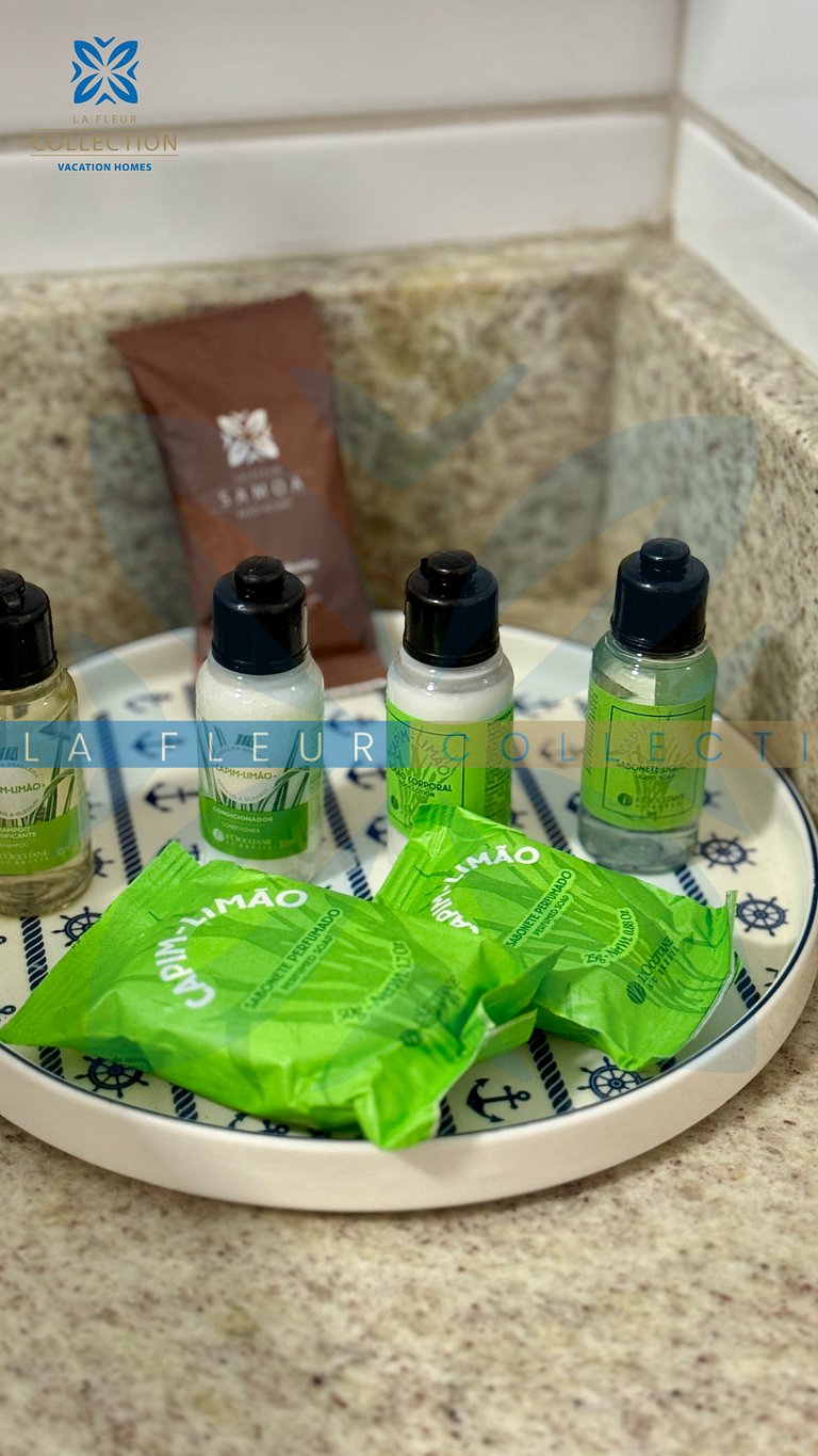 Luxo Frente Mar Pé na Areia no La Fleur Polinésia